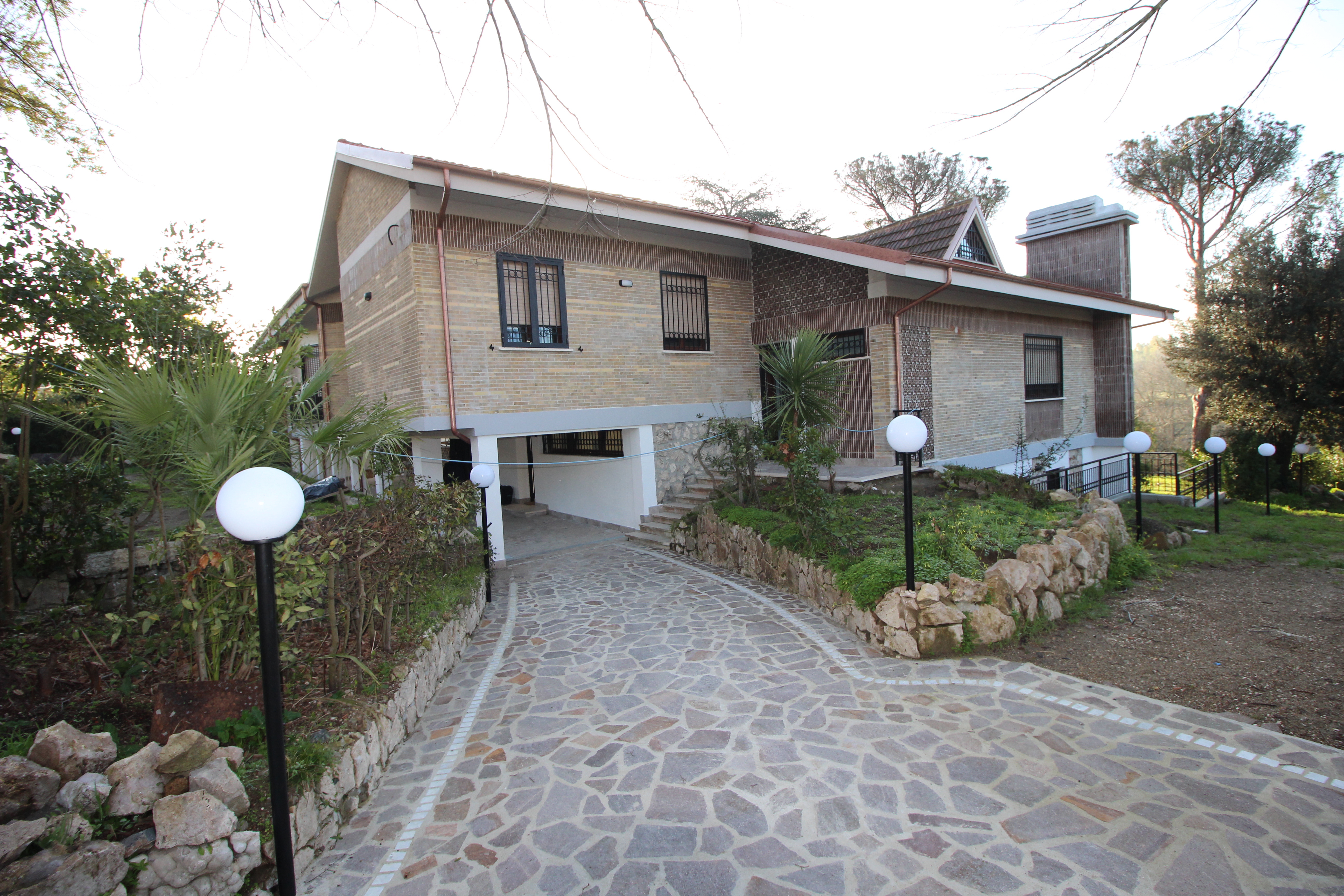 Ristrutturazione completa villa anni '70 Aranova - foto 1